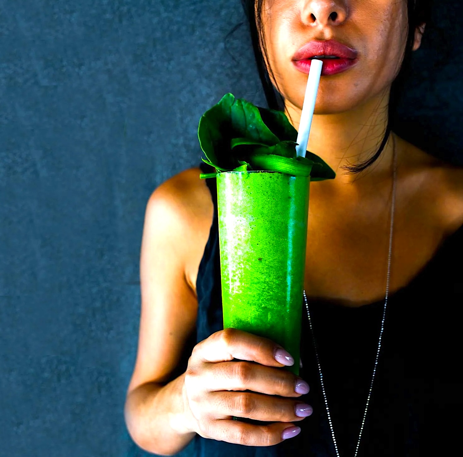 Grow Your Hair Fast with This Vegan Power Drink